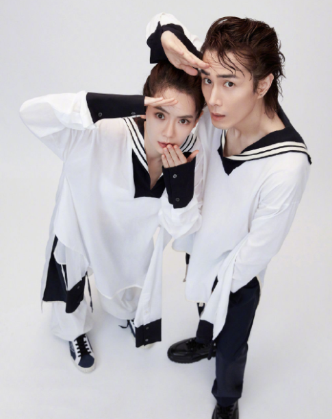 戚薇带老公一起上杂志,结婚6年依然恩爱,这才是最好的爱情