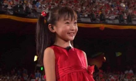 林妙可自曝成年之后发展不顺:减肥失败，上了两年大学没谈过恋爱