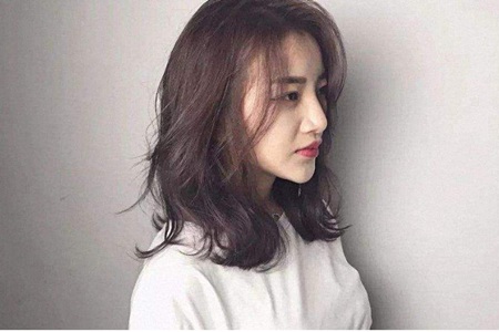 女生短发2020最新款图片，帅气温柔短发适合圆脸的发型