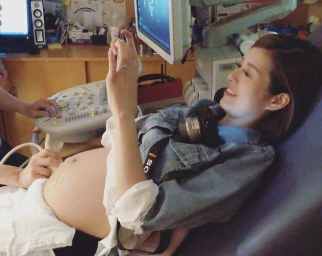 前TVB性感女神临盆在即发长文感慨 与富商男友结婚一个月便怀孕