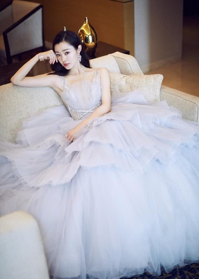 “范若若”宋轶天生美人,封面摩登复古薄纱裙走红毯意外的仙气