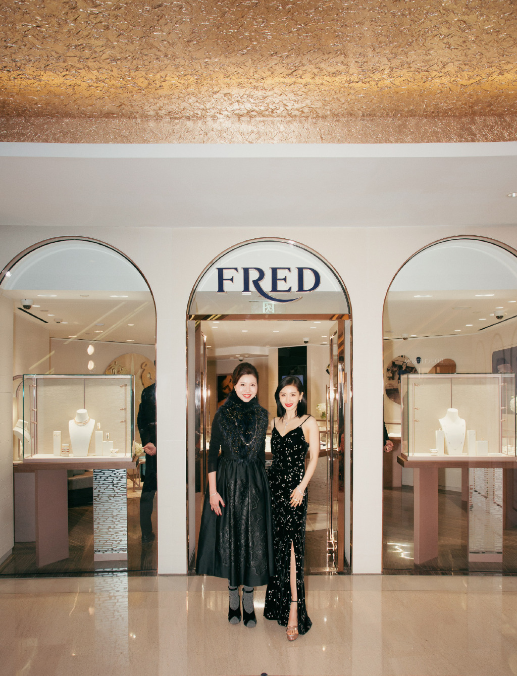 王子文高开叉星空裙性感图片，太有女人味了