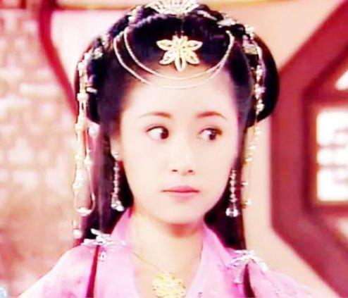 贾静雯70后,林心如70后,赵薇70后,统统没70后的她惊艳