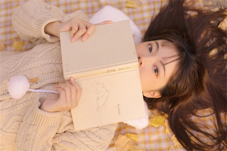 被揉胸时我应该做什么 少女口述他说蹭蹭但突然进去了