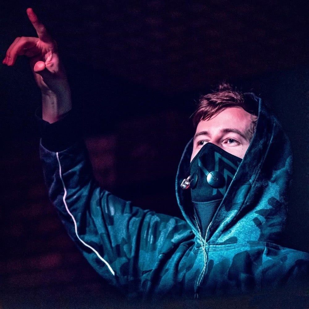 春晚再添新面孔,肖战UNINE火箭少女R1SE均在列,艾兰.沃克也在?