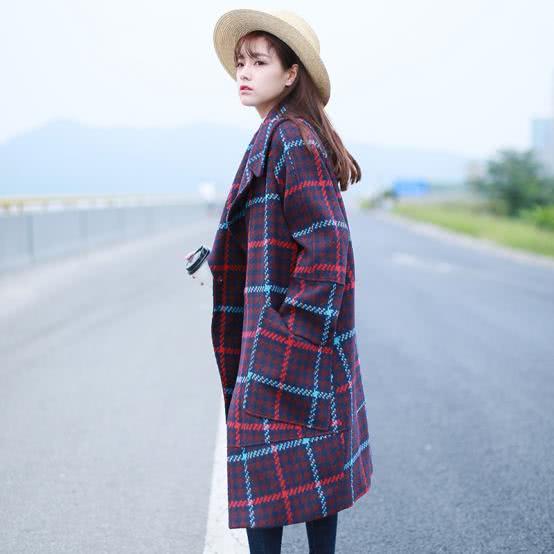 纯色大衣穿腻了？今年流行的格纹休闲大衣，时髦好看又减龄