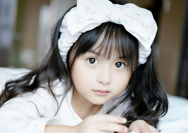 她是“最美小童星”,3岁出道年入百万,如今10岁的她长成这样