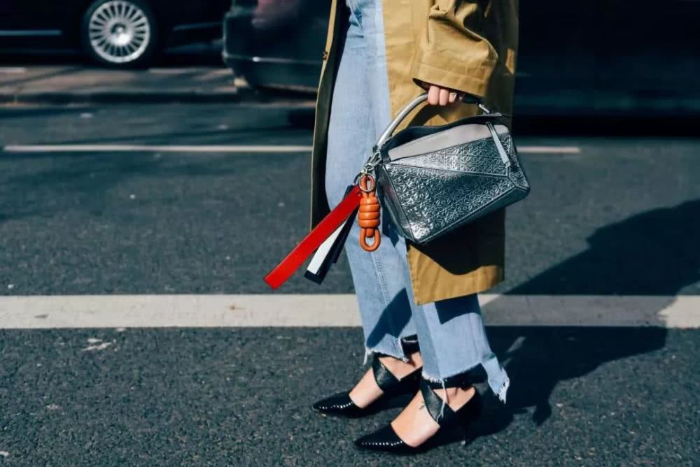 值得入手的 4 种色系下装,让你在人群中脱颖而出!