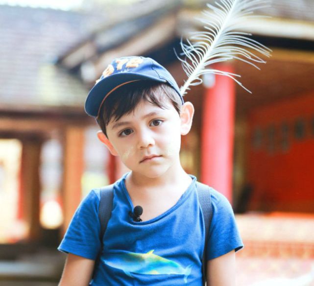 有种“基因”叫刘烨的儿子，诺一混血味逐渐消失，却帅成日系美男