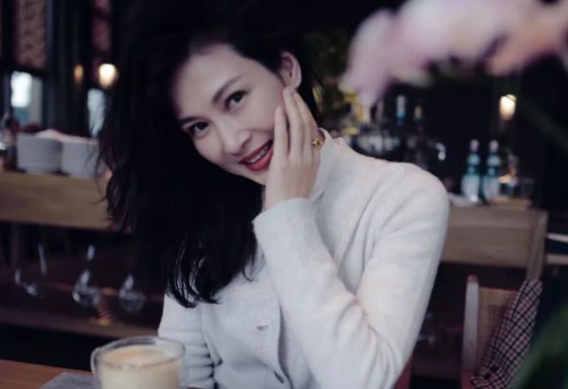 她跟周一围同居5年,最终却输给了朱丹,年近40愈发成熟美丽