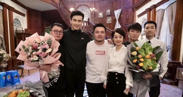 这一次怎么解释?离婚不到两个月就躺别人怀抱,网友:心疼文章