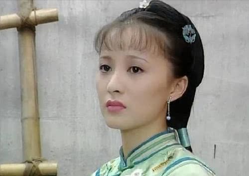 她因出演“可云”一夜爆红,和认识六天导演闪婚,如今现状成这样