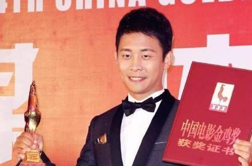 她曾是央视主持人,二婚嫁给影帝张译,无儿无女却幸福依旧