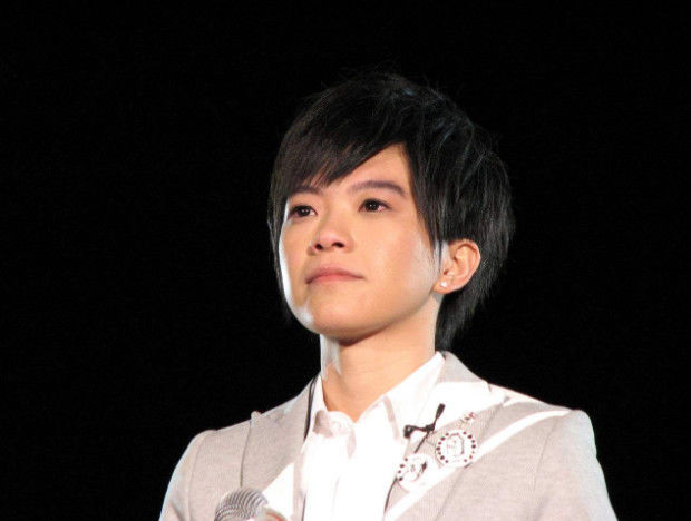 她靠《仙剑3》一曲成名,4年百万存款全花光,今沦为街头艺人