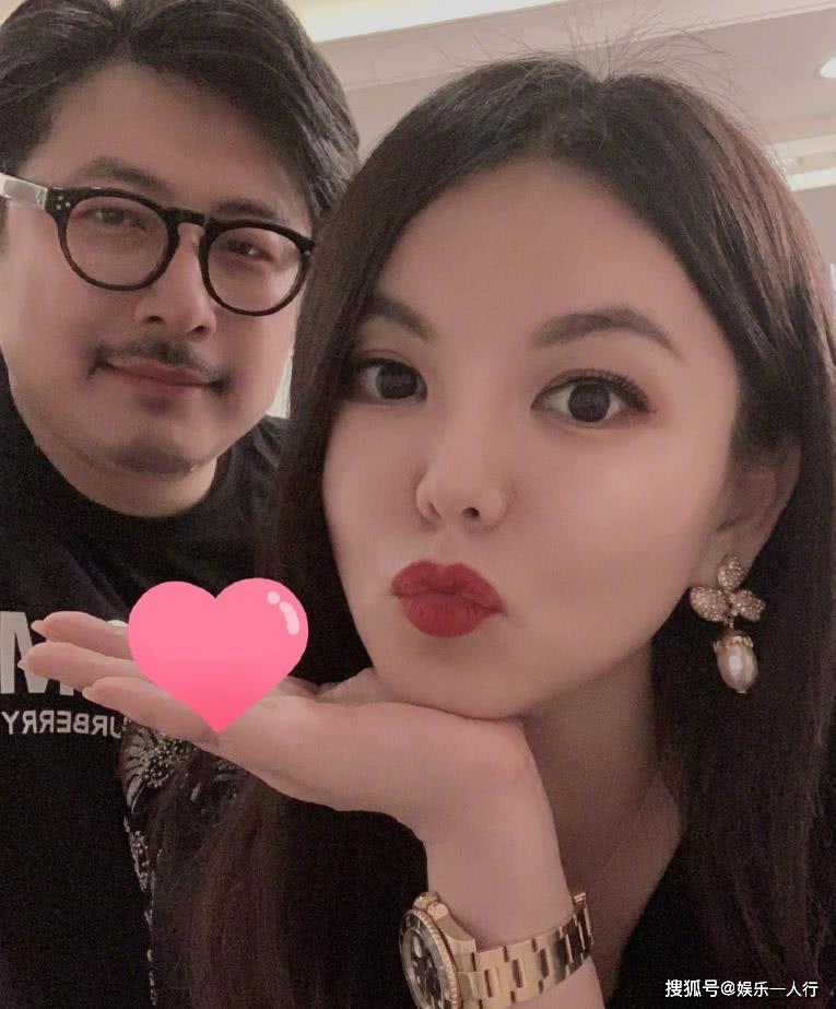 同样都是亲姐妹发展大不同，李湘生活奢侈有上亿身家，妹妹却成这样