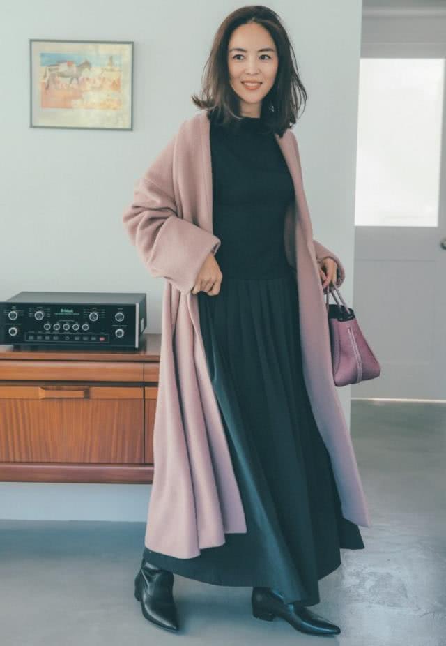 本周穿什么?2020年我们是时候该换个方式穿红色了