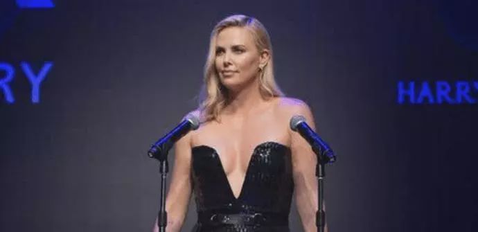 奥斯卡影后自曝已单身十年,直言自己很好约快来约我