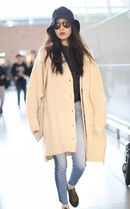 倪妮在线教你轻奢感穿搭，既能HOLD住女王风，还能穿出邻家姐姐范