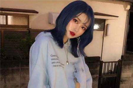 2020年女生最新流行卷发图片,新年最适合的六款发型卷发