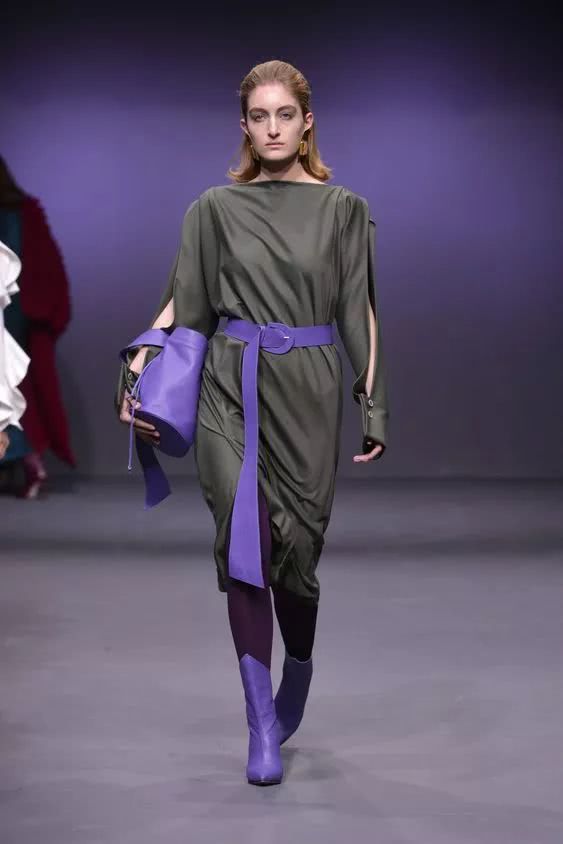 穿衣打扮学会配色很重要，试试这几个方法