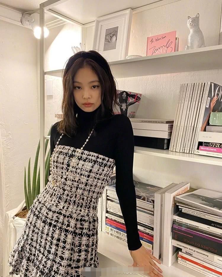 和人间香奈儿JENNIE学穿搭,你也可以又纯又欲!