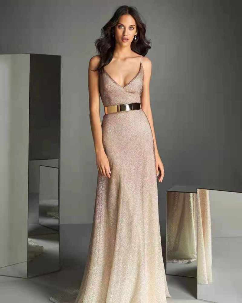 年会怎么穿才能SLAY全场?收下这份礼裙穿法大全,轻松夺得男神心