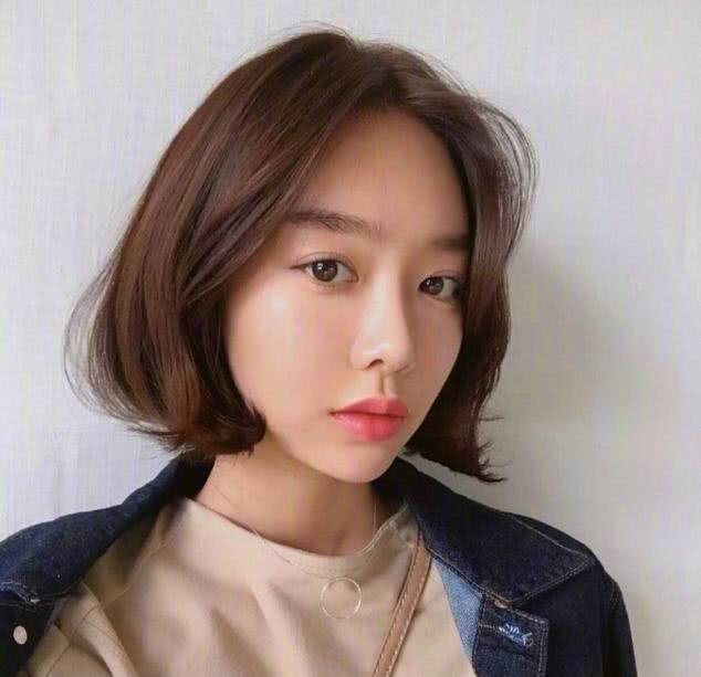 100斤的胖妹子，剪了这个头发之后，看起来不到80斤