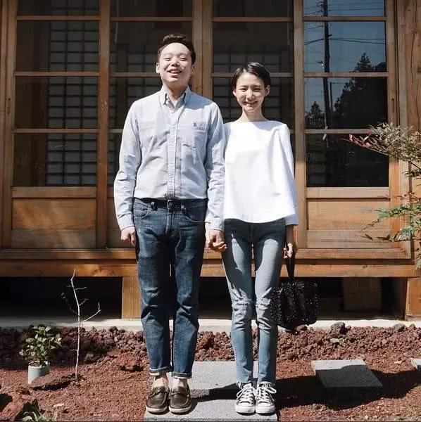 一夜爆红!这对济州夫妇356天穿情侣装,摄影旅行,上演最美爱情