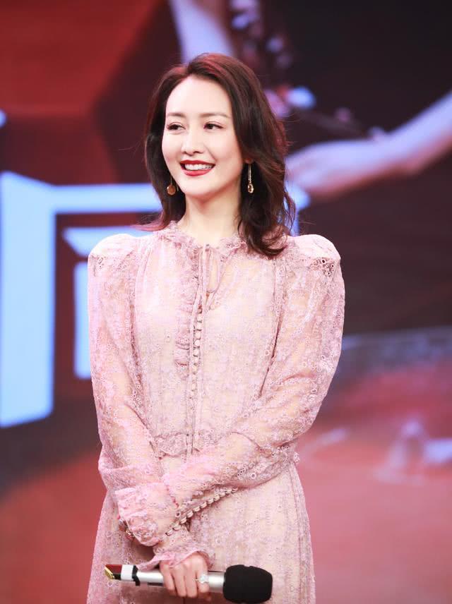 王鸥衣品也太好了吧,用穿搭实力告诉你什么是零失误搭配!