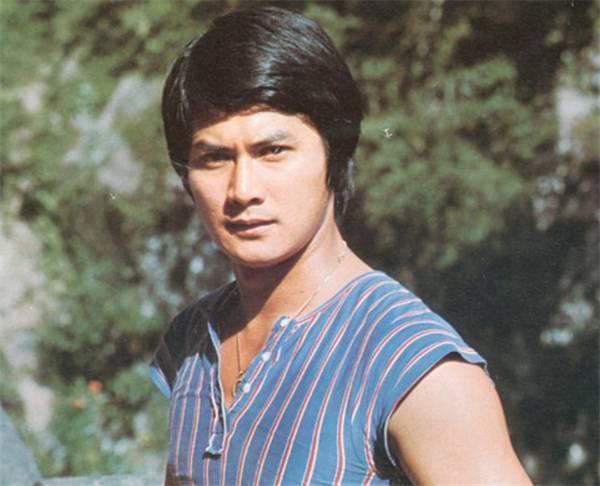 他是向华强最害怕的人，谢贤叫他大哥，张学友还成了他女婿