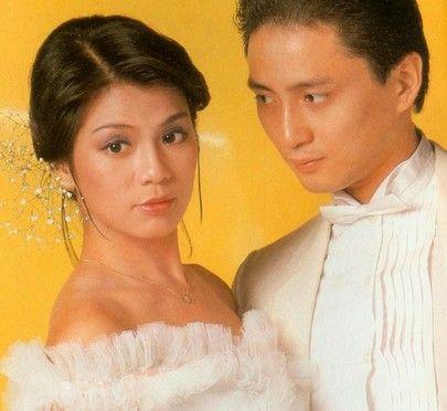 曾被冠以“狐狸精”称号,插足梅艳芳恋情,还害死了翁美玲