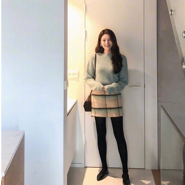 春季怎么穿衣?毛衣单穿搭好看不易撞,简单时尚又潮流高级!