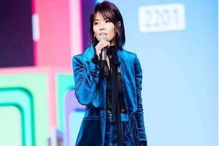 刘涛老公再度破产欠六百万,韩雪暗指技术好