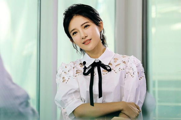 主持人大赛文艺类冠军是谁 蔡紫夺冠实至名归