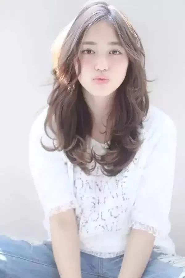 最新流行的“睡不醒妆”，同学们赶紧学起来吧！