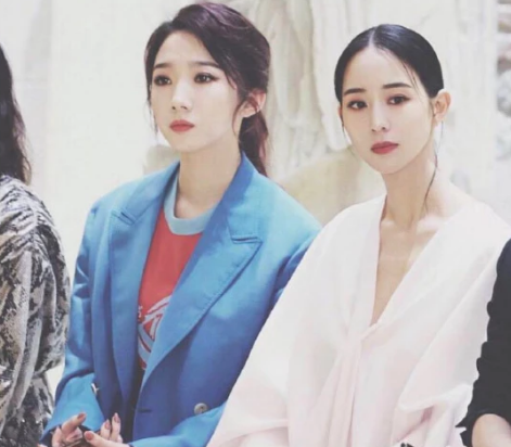 孟美岐与张钧甯拍同款广告大片，看清五官后，仿佛看到辣目洋子