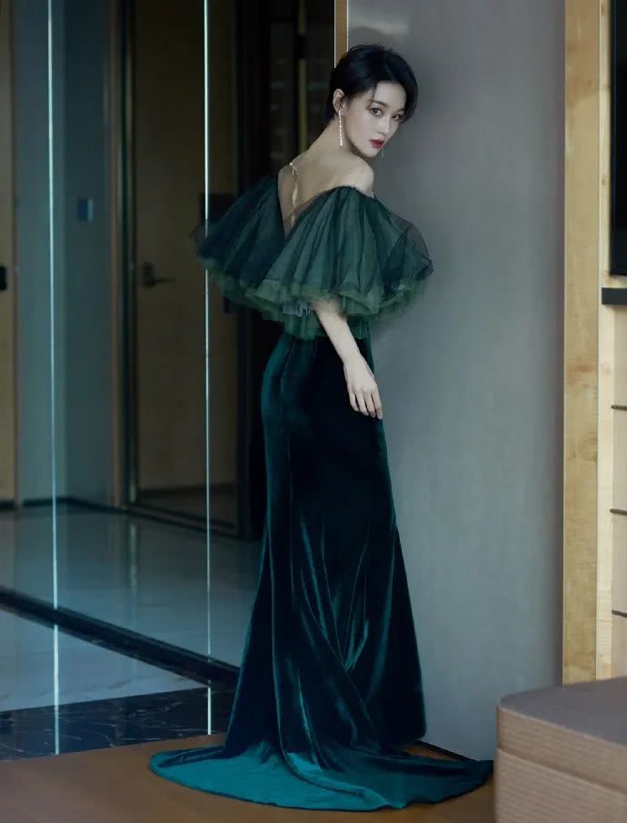 张馨予真实体重曝光!体重也过百脸上圆润反而更美了