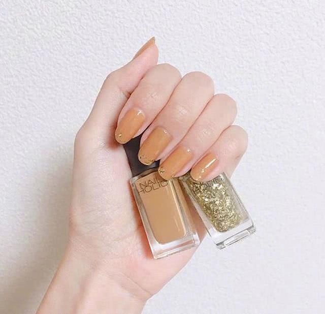 在家没事做?送你9组小清新美甲显白又简单,在家就能涂