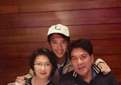 陈佩斯与朱时茂近况曝光，一个幸福美满，一个却与妻子分居十几年