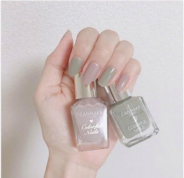 在家没事做?送你9组小清新美甲显白又简单,在家就能涂