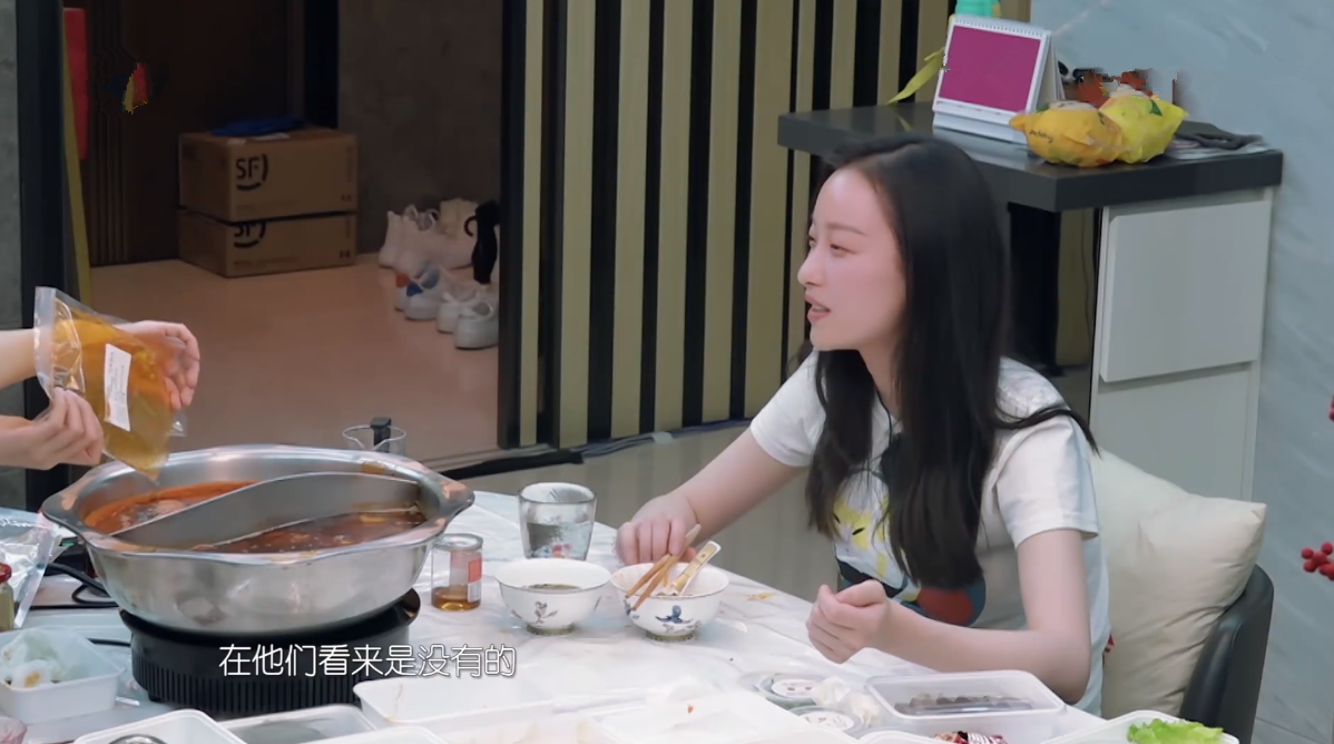 王鸥称女演员不愿意交圈内朋友,是担心对方误会自己蹭她热度