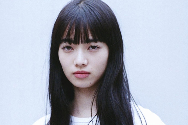 青春有你2段小薇和小松菜奈长得像吗 将其痣p掉说是自己照片