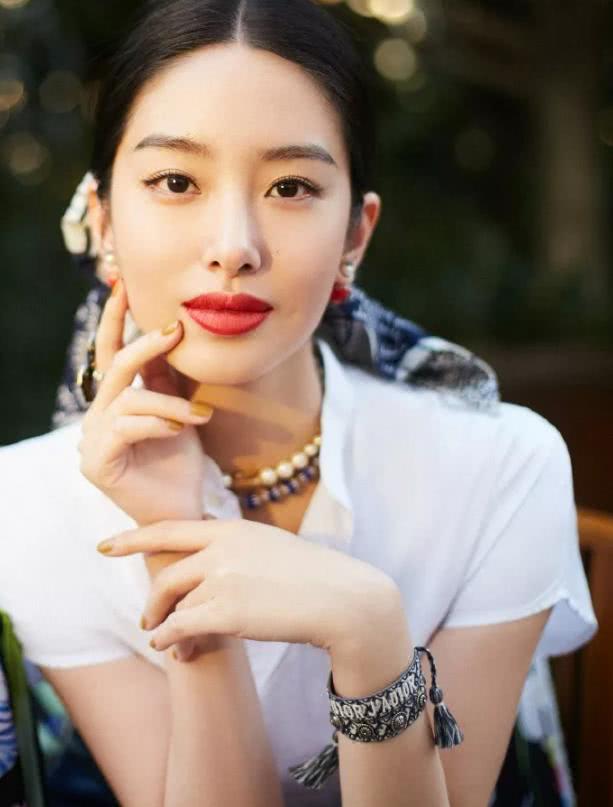 《只有芸知道》杨采钰上镜太好看!红色长裙高贵典雅,气质优美