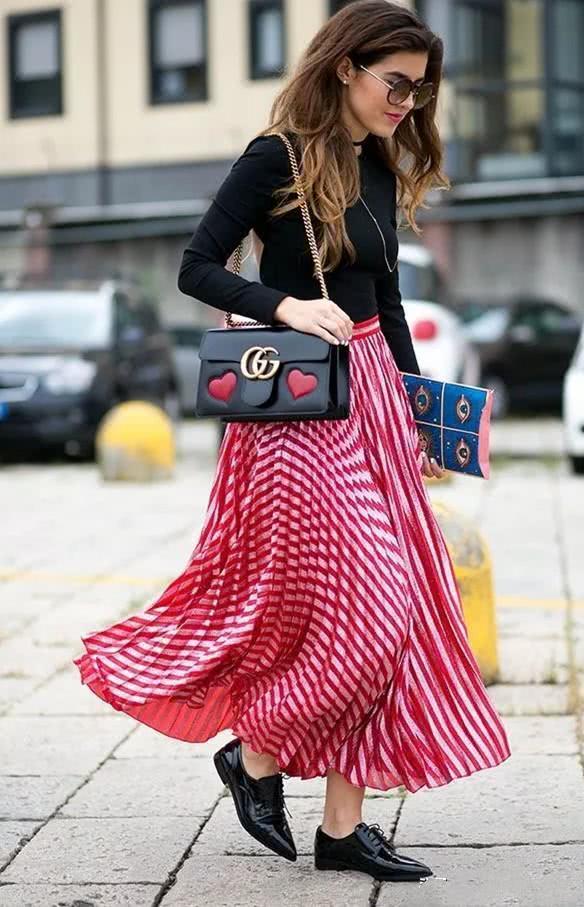 欧美街拍:2020流行法式浪漫穿搭,每一套都优雅到骨子里