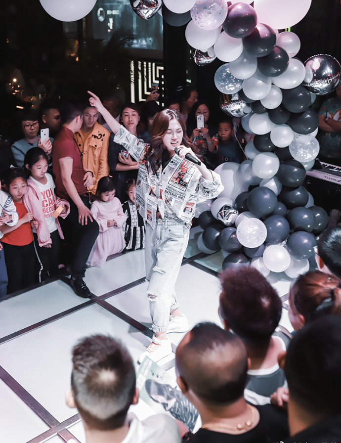 抖音阿悠悠真名叫什么 除了《一曲相思》还有什么火的歌