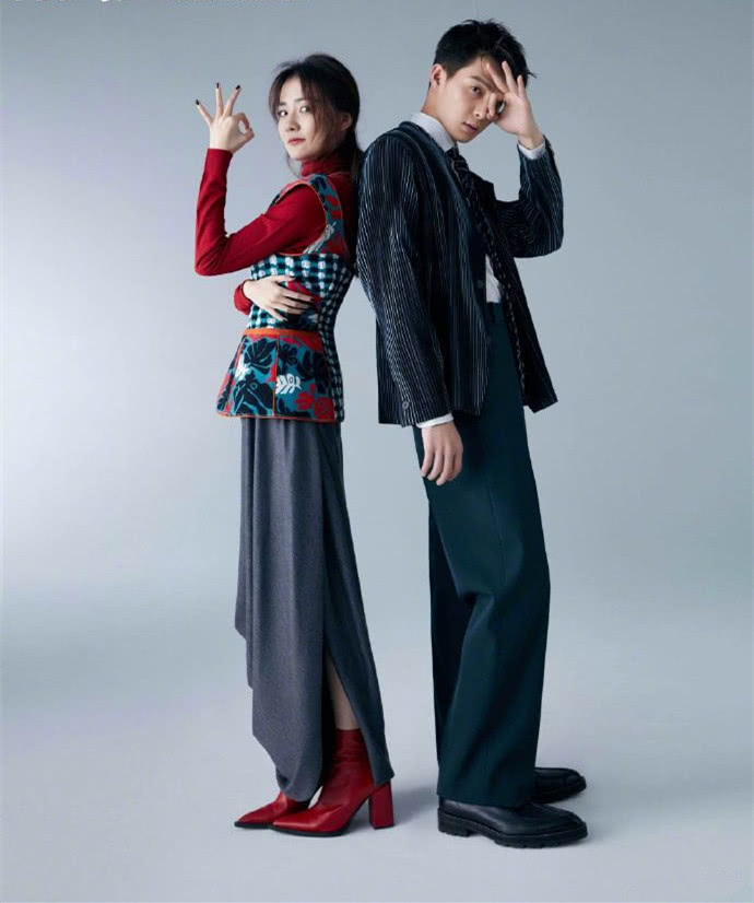 徐璐和张铭恩在情人节晒大片,被两人的扮酷秀造型甜到了!