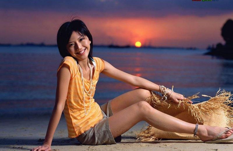 明星们纷纷向前线捐款,姓孙的女士却未透露姓名