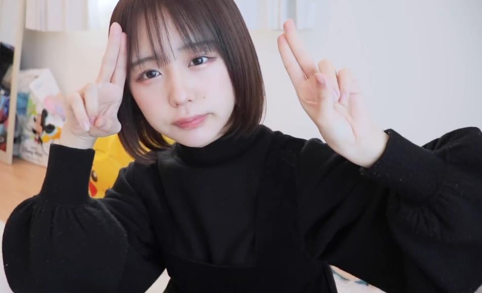 B站最受欢迎女孩回归！曾被230W人看起床，如今换装仅11W播放