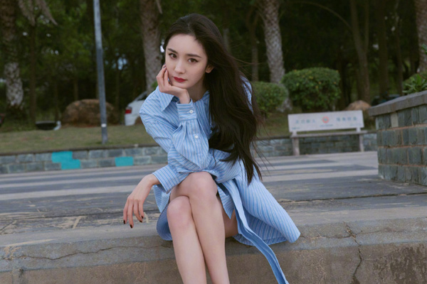 杨幂的真实体重是多少 宅在家做美食却还只有九十斤