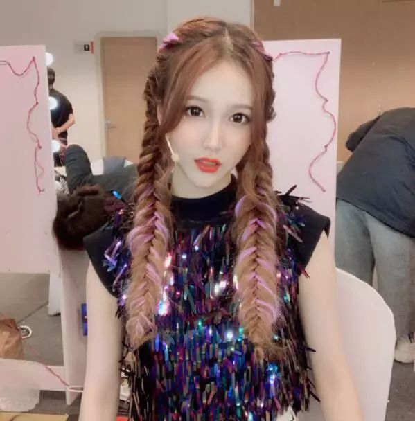 宸荨樱桃黑葡萄事件是什么情况?被曝视频始末女主是抖音网红蔡梓彤本人